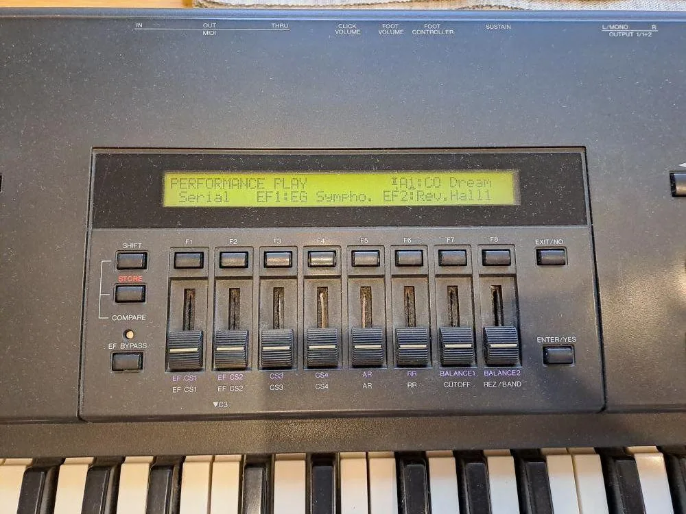 Yamaha SY85