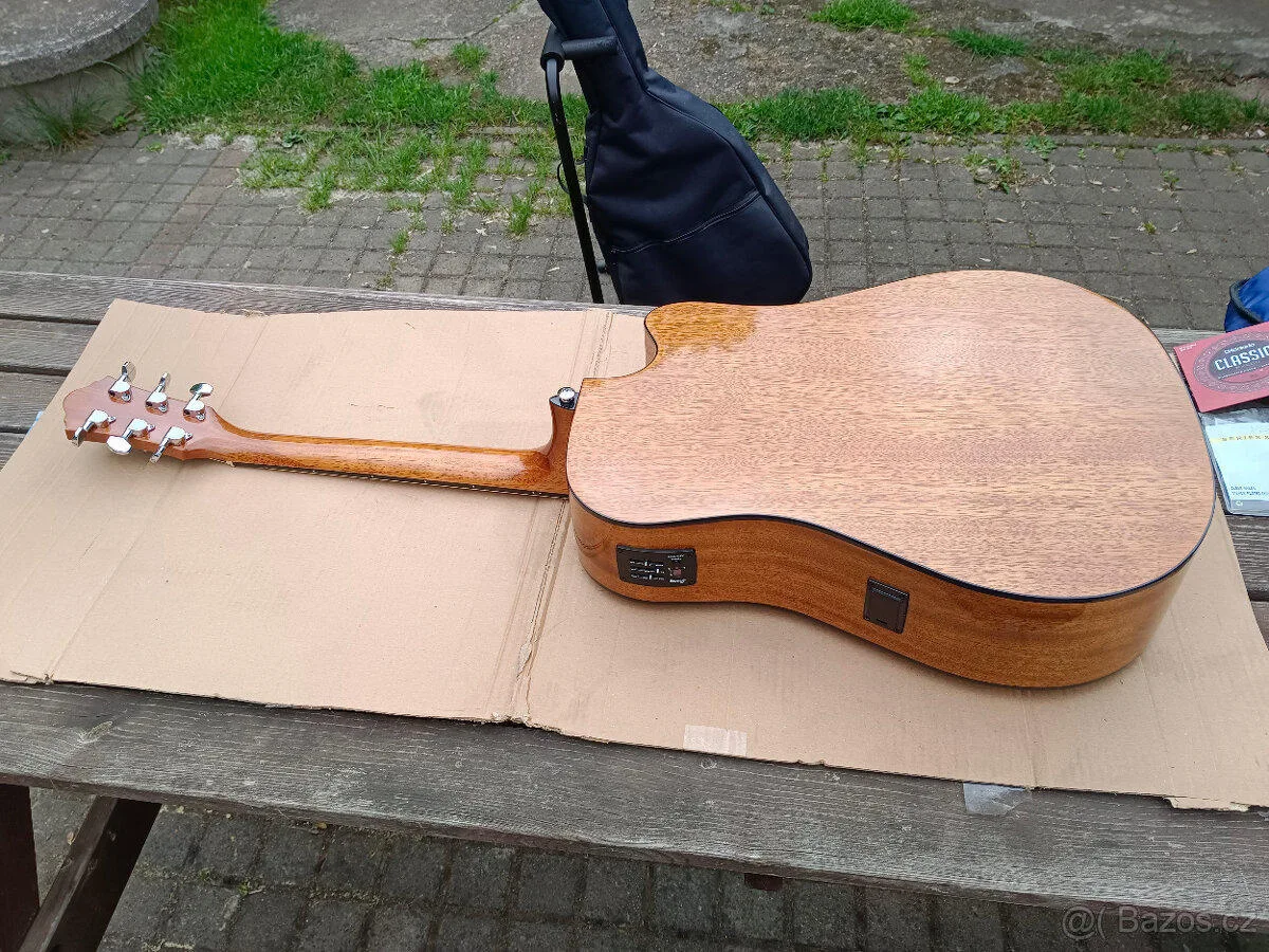Elektroakusticka kytara Ibanez V72LECE-NT - LEVORUKA