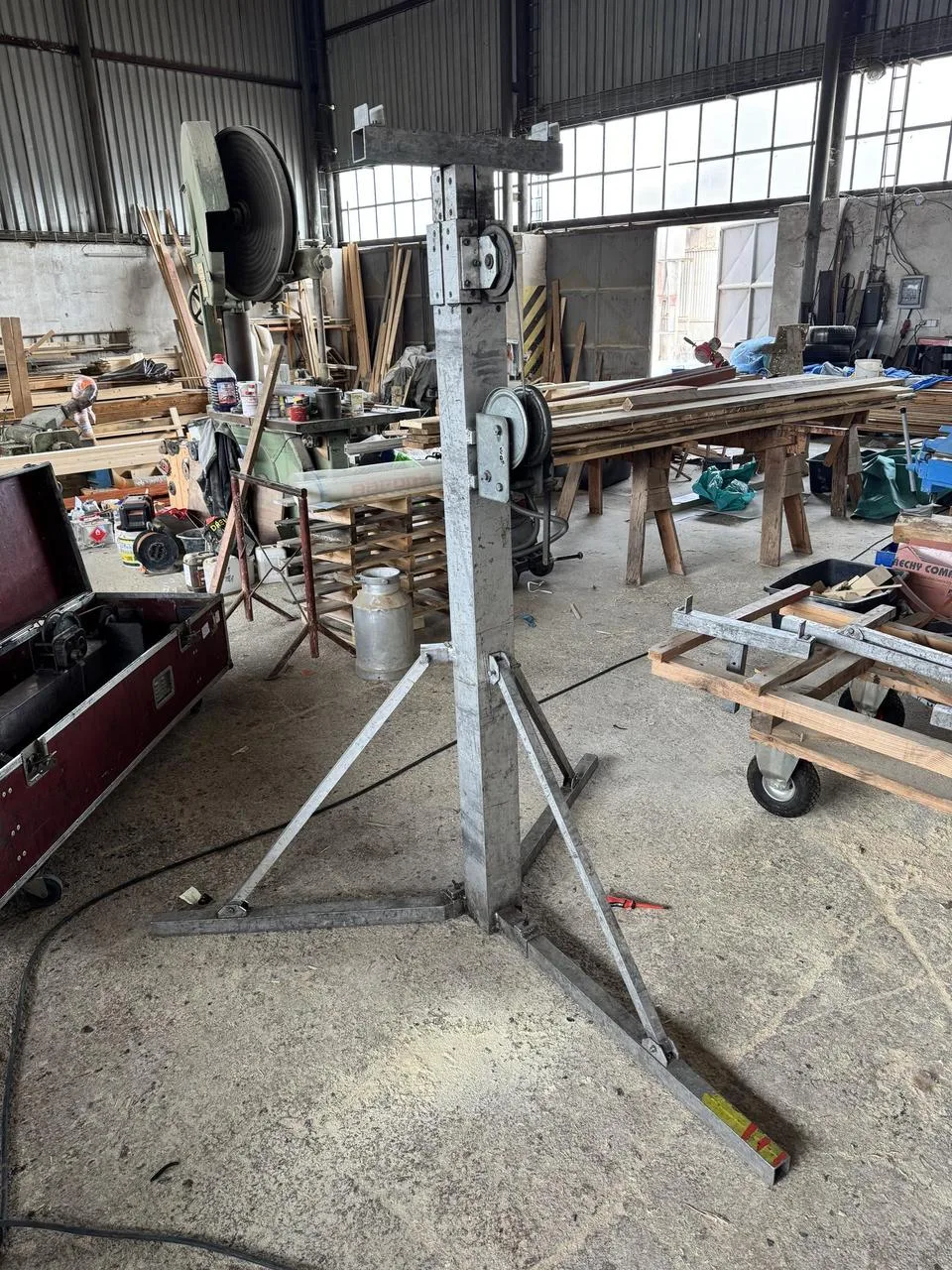 2x Stojany na 250kg/5,7m