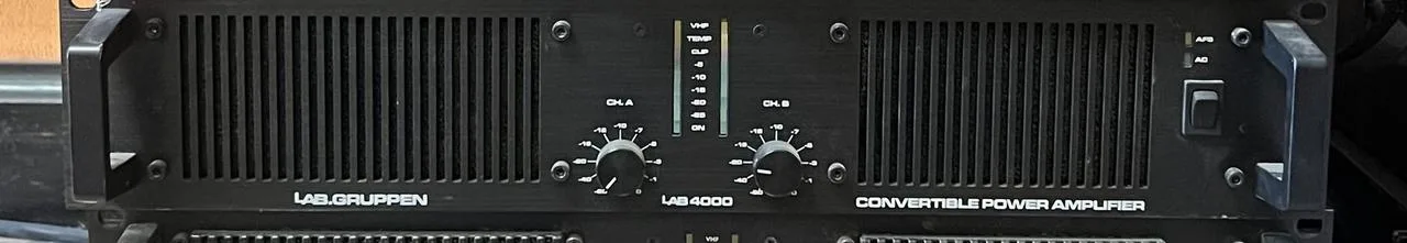 Lab Gruppen LAB4000 – zesilovač