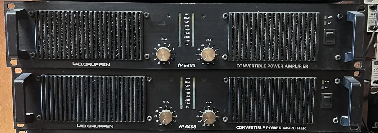 Lab Gruppen fP6400 – zesilovač