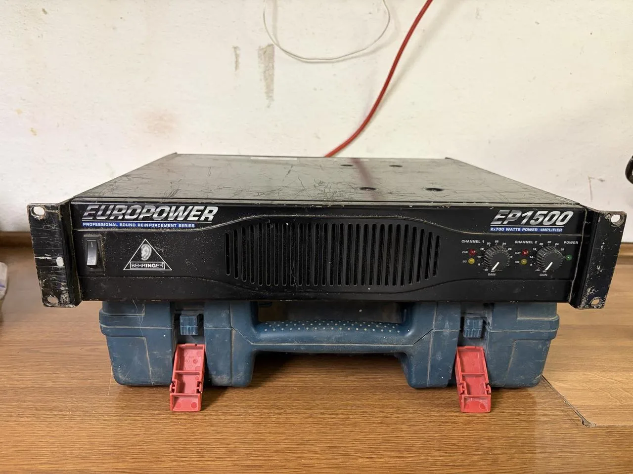 Behringer EP1500 Europower