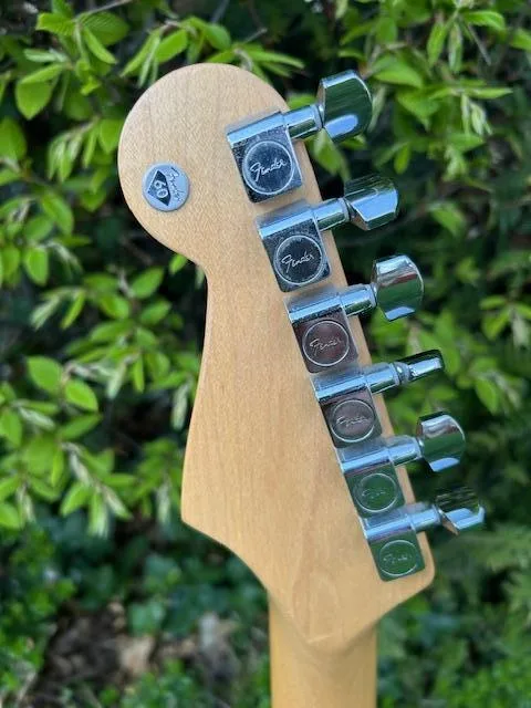 Fender Stratocaster Mexico 60th Anniversary – krásný stav