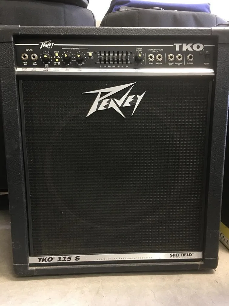 Basové kombo Peavey TKO 115 S