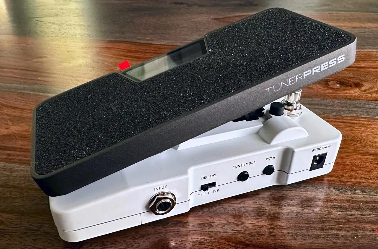 Hotone Tuner Press (4v1) – stav nového kusu