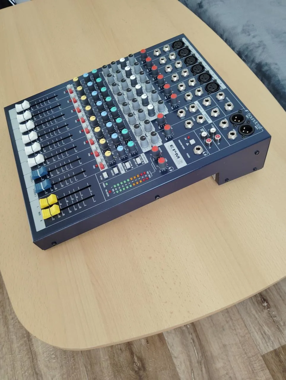 Mis Soundcraft EPM 6
