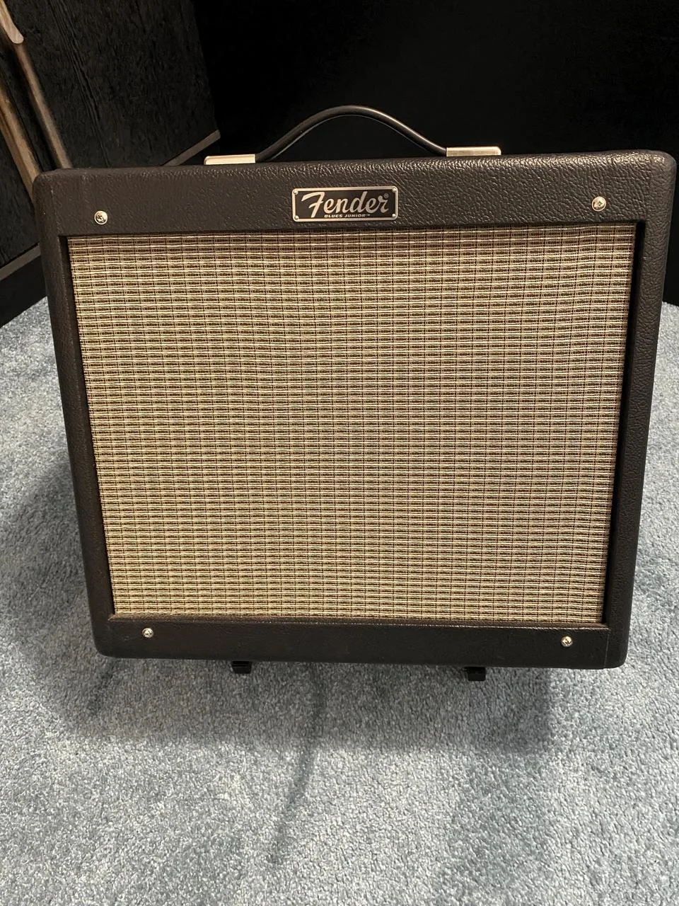 Fender Blues Junior IV - lampové kombo 15w