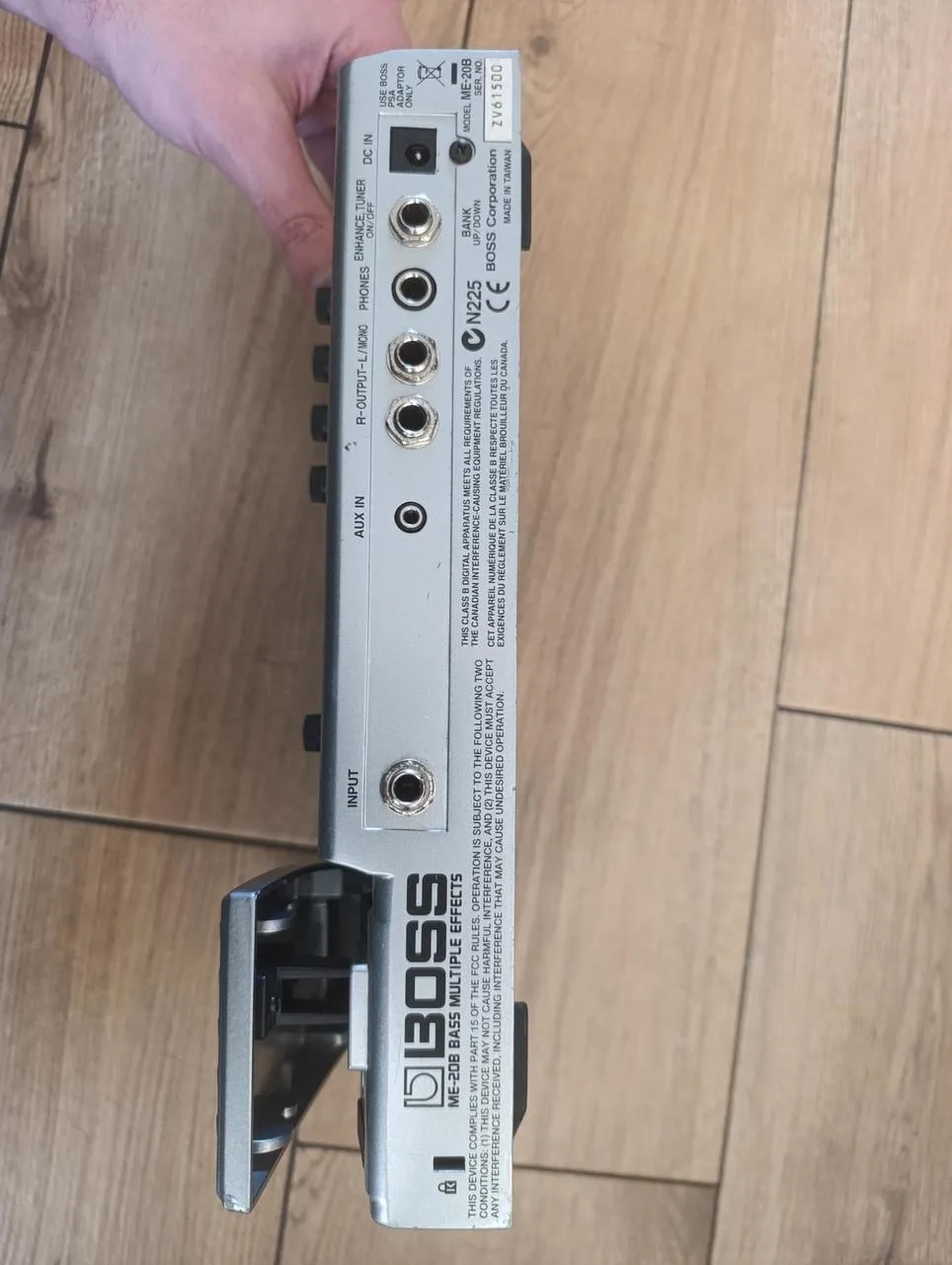 BOSS ME‑20B Bass Multiple Effects – basový multiefekt
