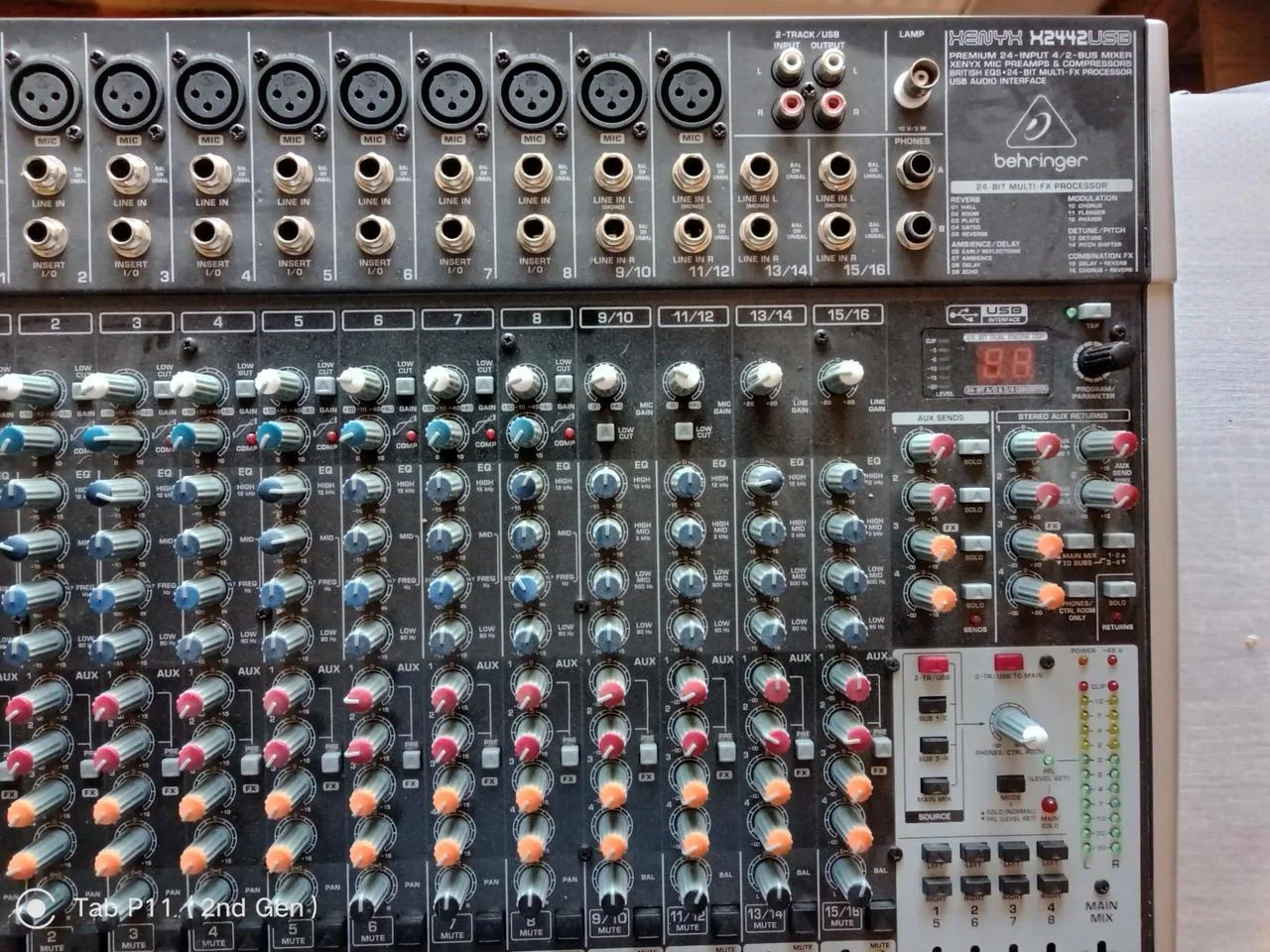 Behringer XENYX X 2442 USB Analogový mixpult