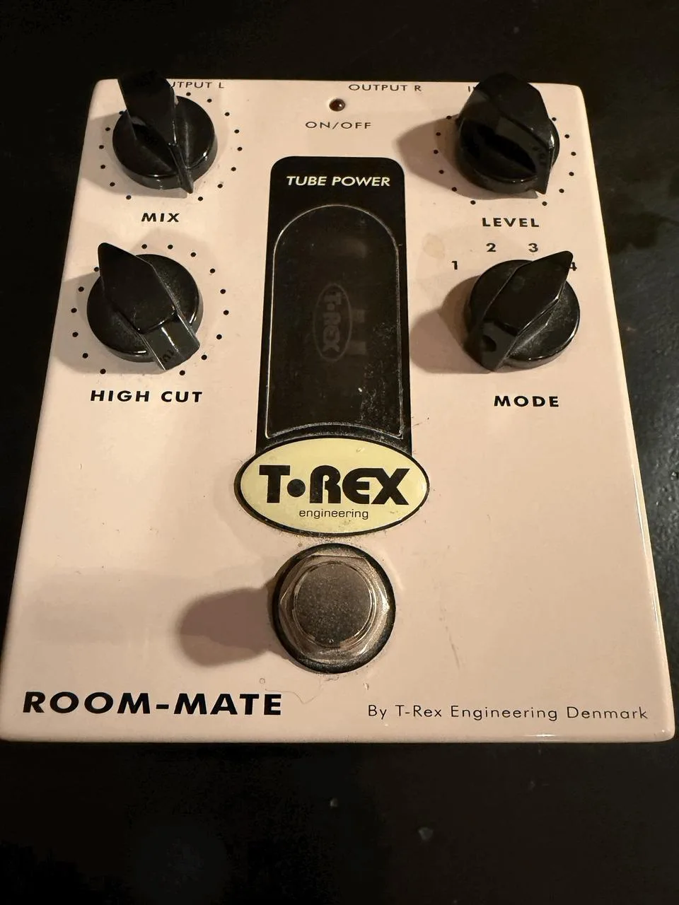 T-Rex Room-Mate – lampový reverb pedal