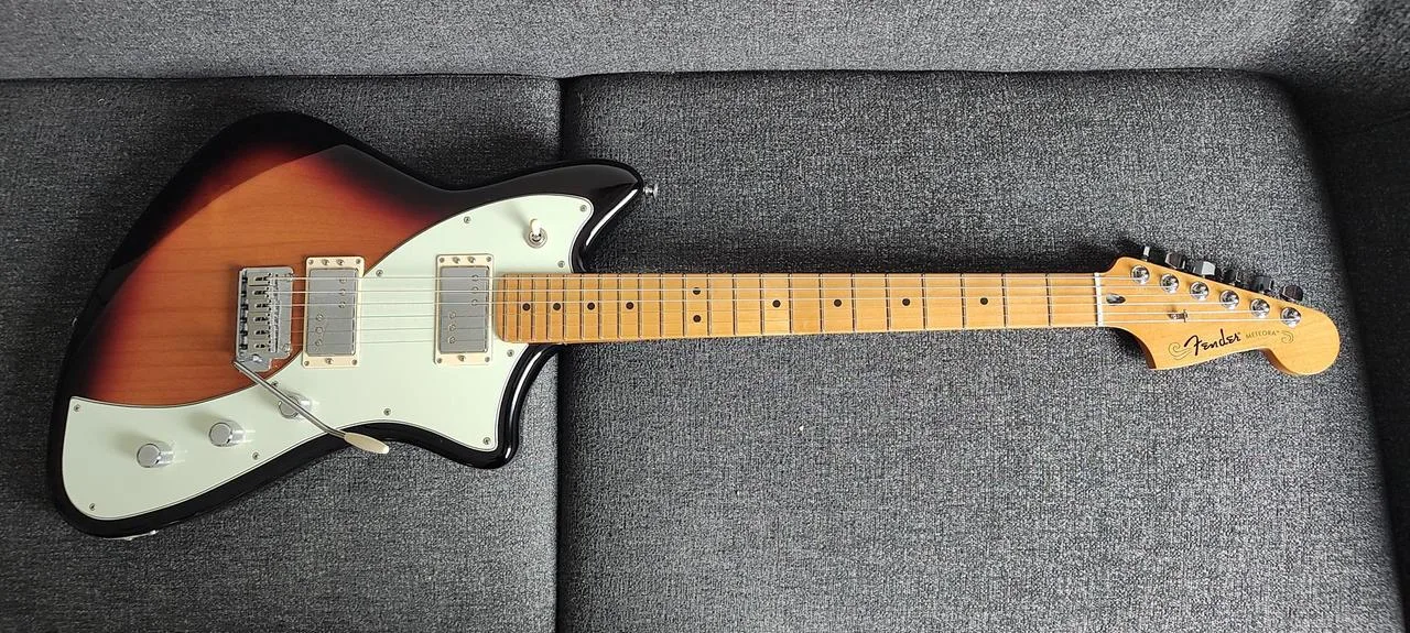 Fender Meteora Player Plus