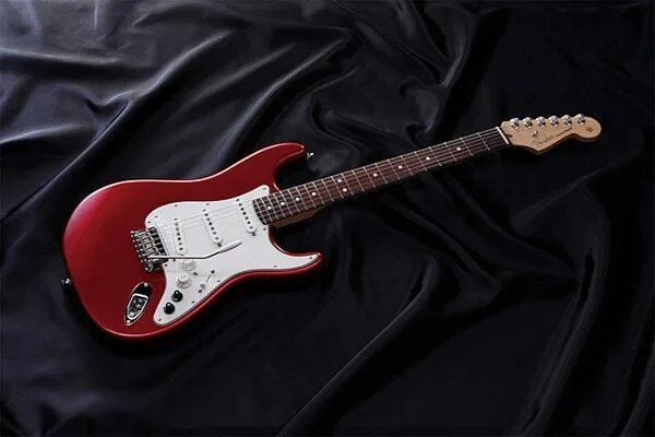 Prodám Fender VG Stratocaster Roland G-5A.