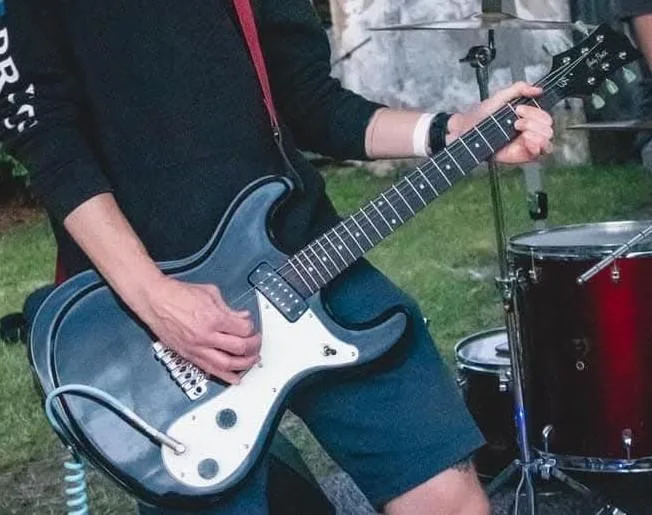 Harley Benton MR Modern (Mosrite)