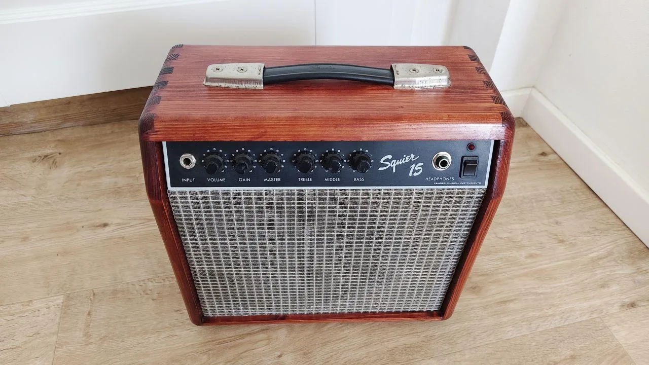 Squier SQ 15 - vintage kombo