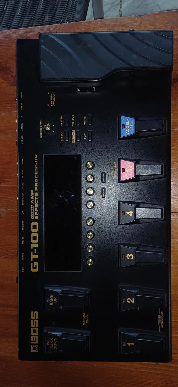 Boss GT-100