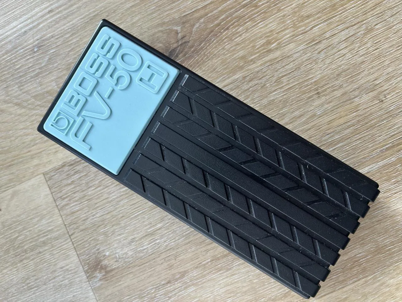 Volume pedál Boss FV-50
