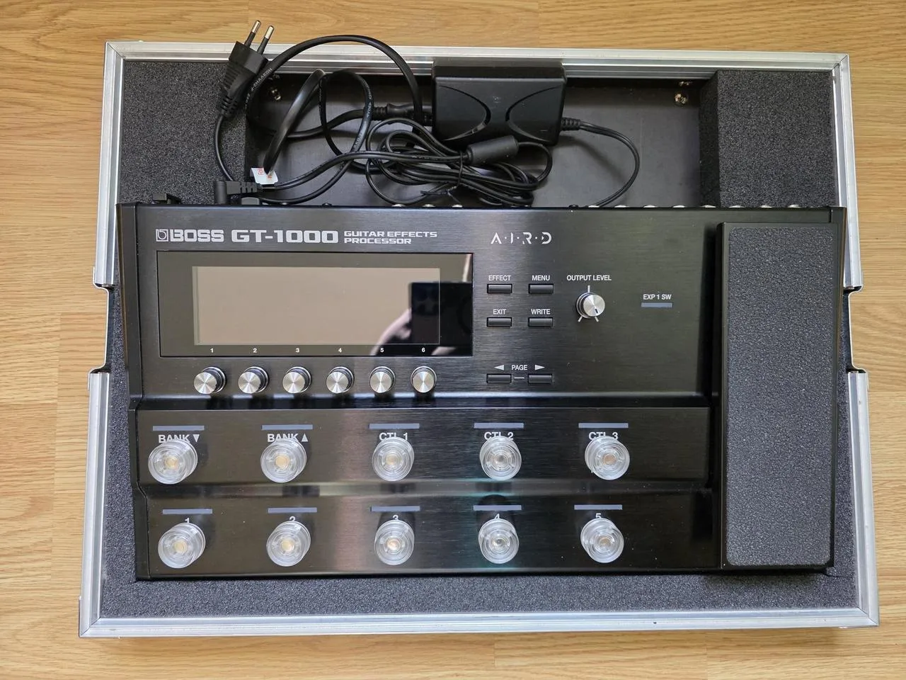 Nový BOSS GT-1000+Thon Case BOSS GT-1000+IR+ochranné kryty