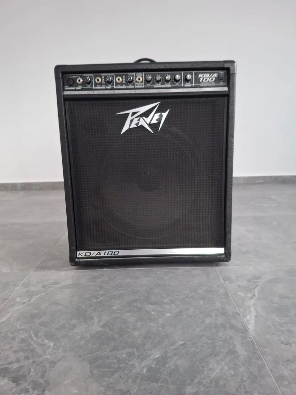 Prodám klávesové kombo Peavey KB/A 100