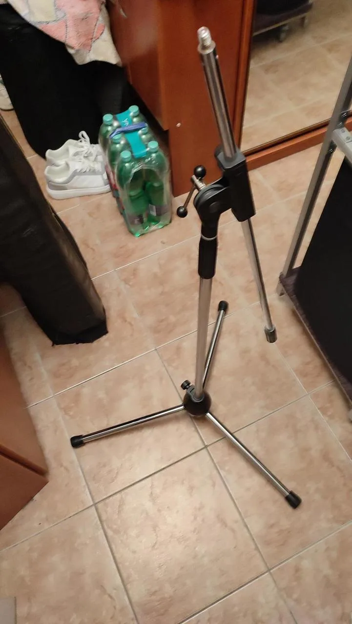 Prodám mikrofonní stojan