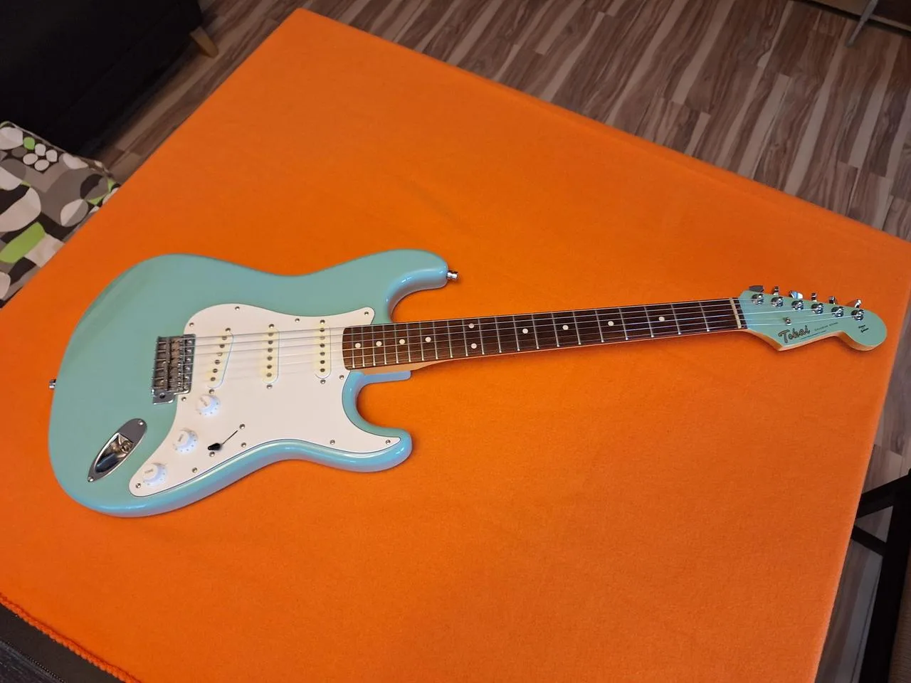 Tokai Goldstar Sound TST104