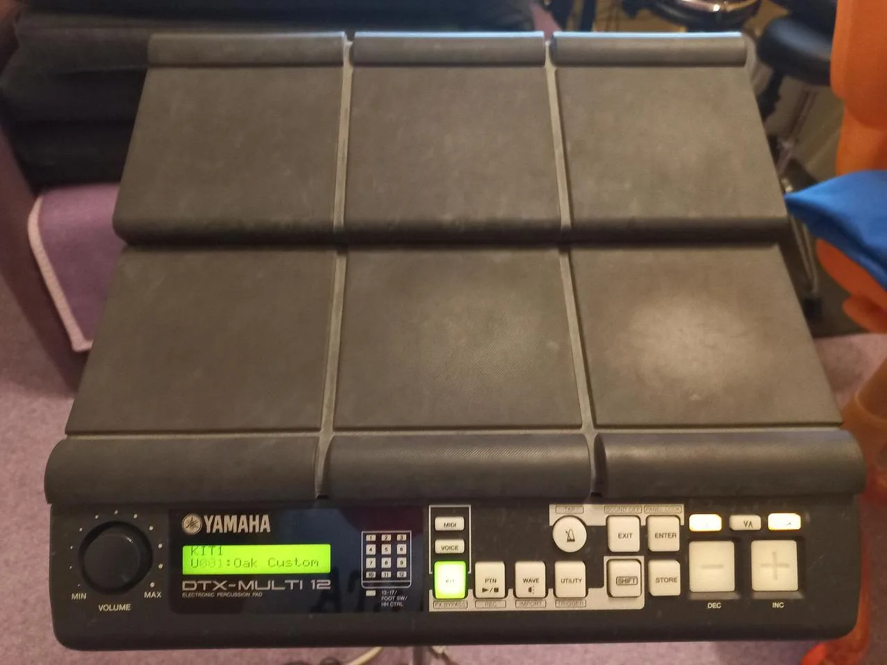 Yamaha DTX-MULTI 12 a pedál Yamaha KU100