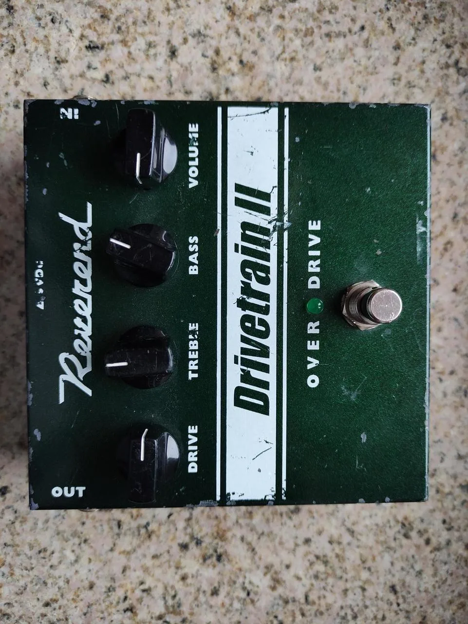 Reverend Drivetrain II -vintage, plně analogový