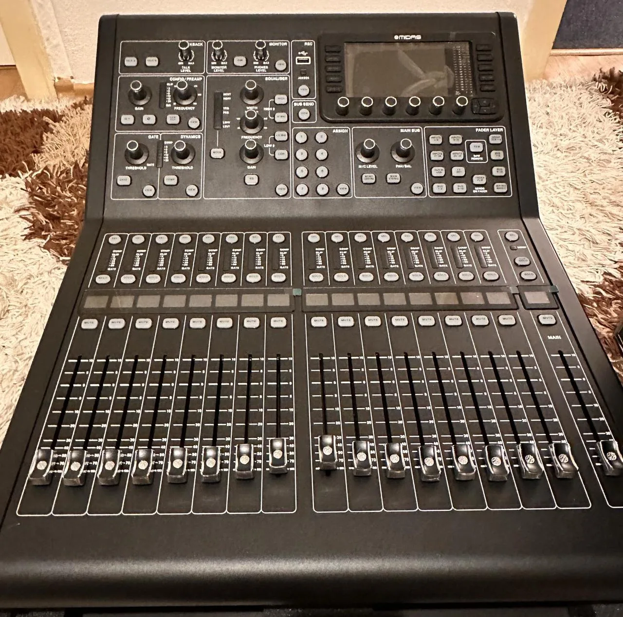 Midas M32R Live