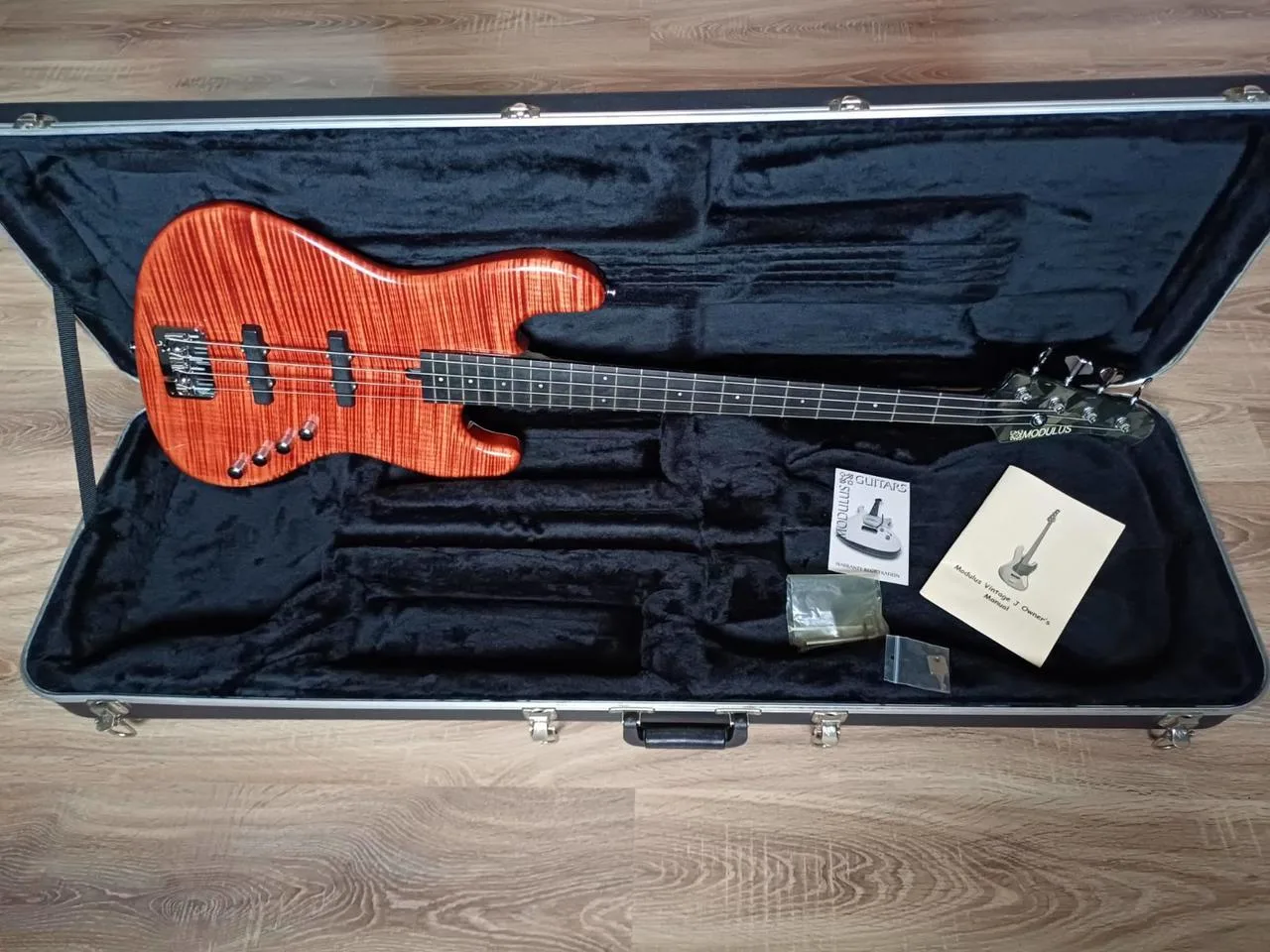 Modulus Vintage J 2004