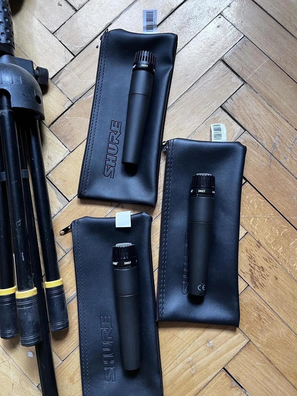 Prodám 1x šibeničním stojanem Roadworx Mic Stand
