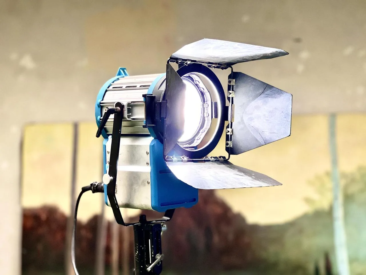 as ARRI 575 HMI Fresnel