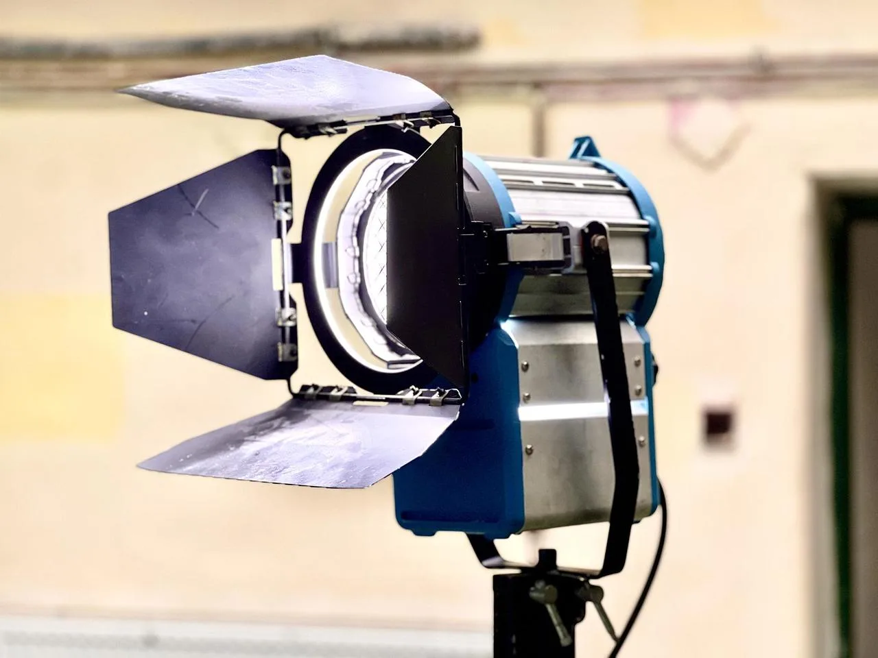 as ARRI 575 HMI Fresnel