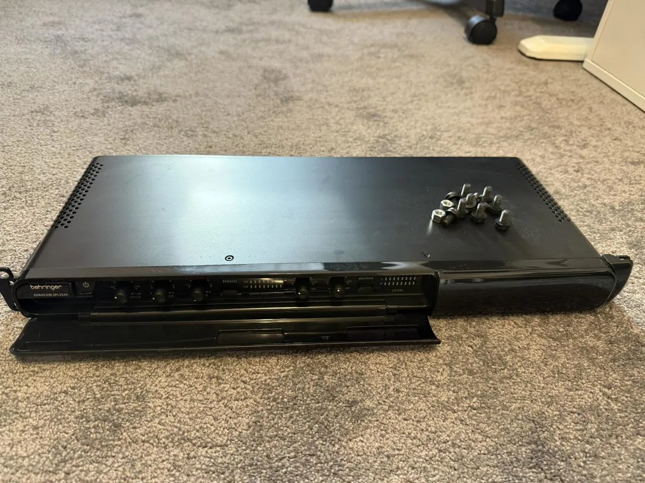 Signálový procesor Behringer SPL3220