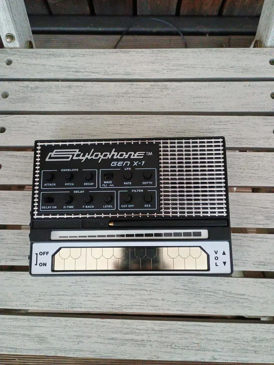 Dübreq Stylophone Gen X-1