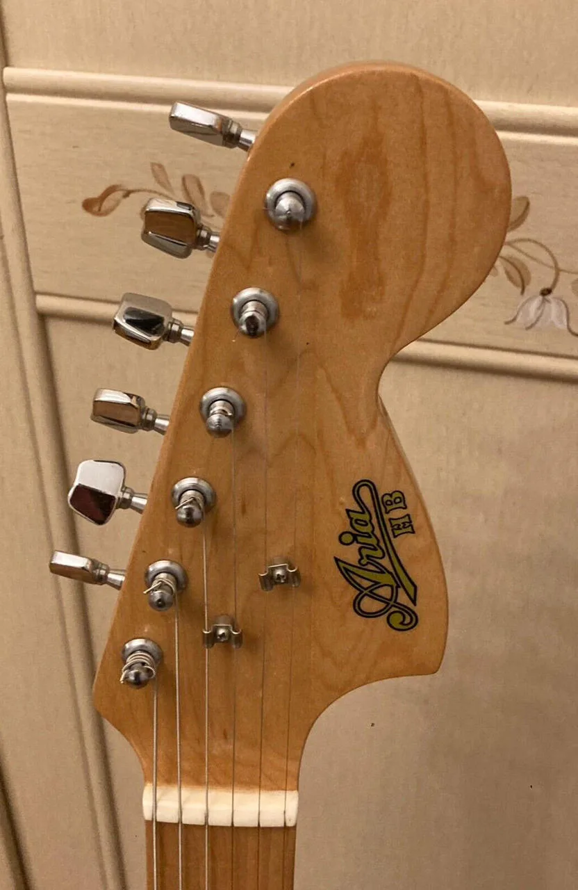 Aria Stratocaster, r. v. 1976, Made in Japan