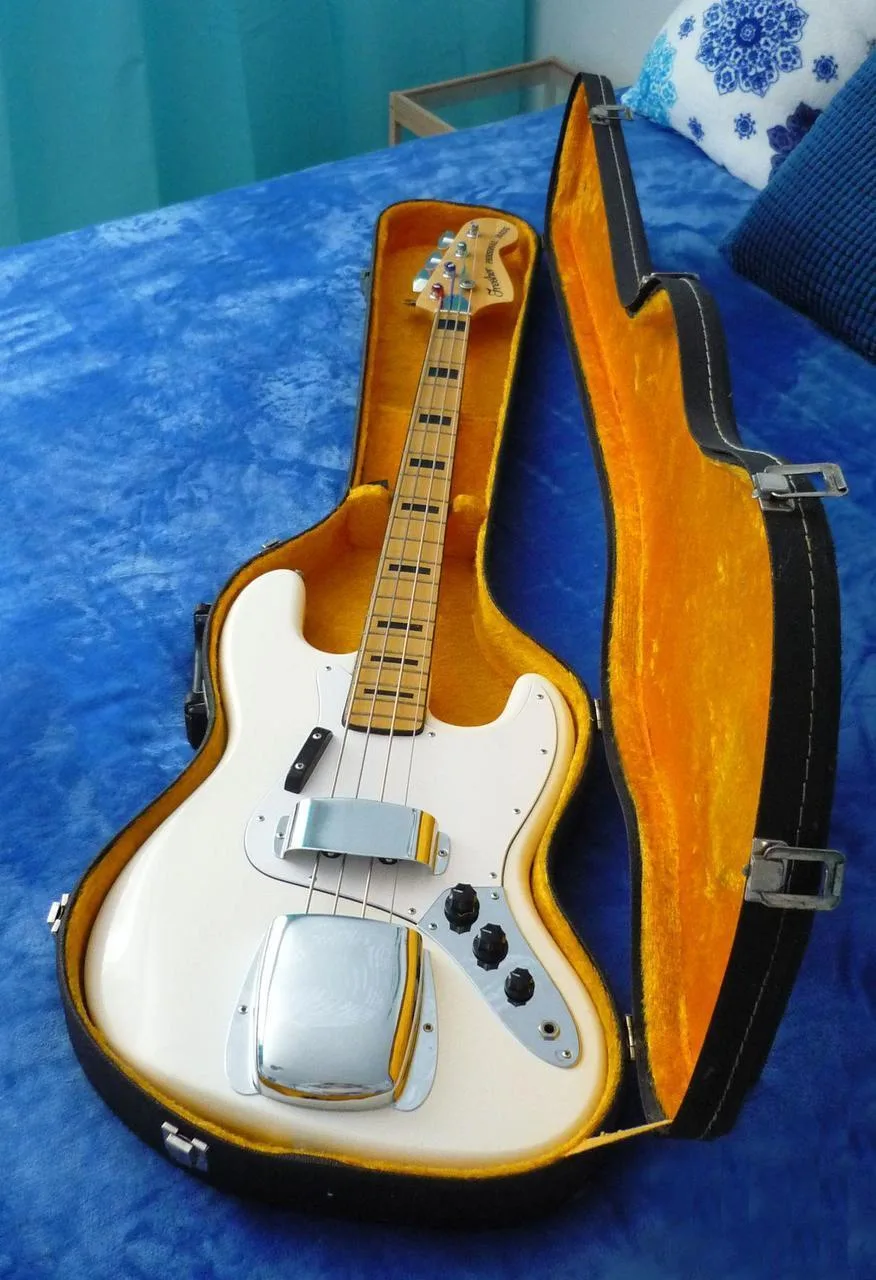 Basová kytara Jazz Bass Fresher, Made in Japan