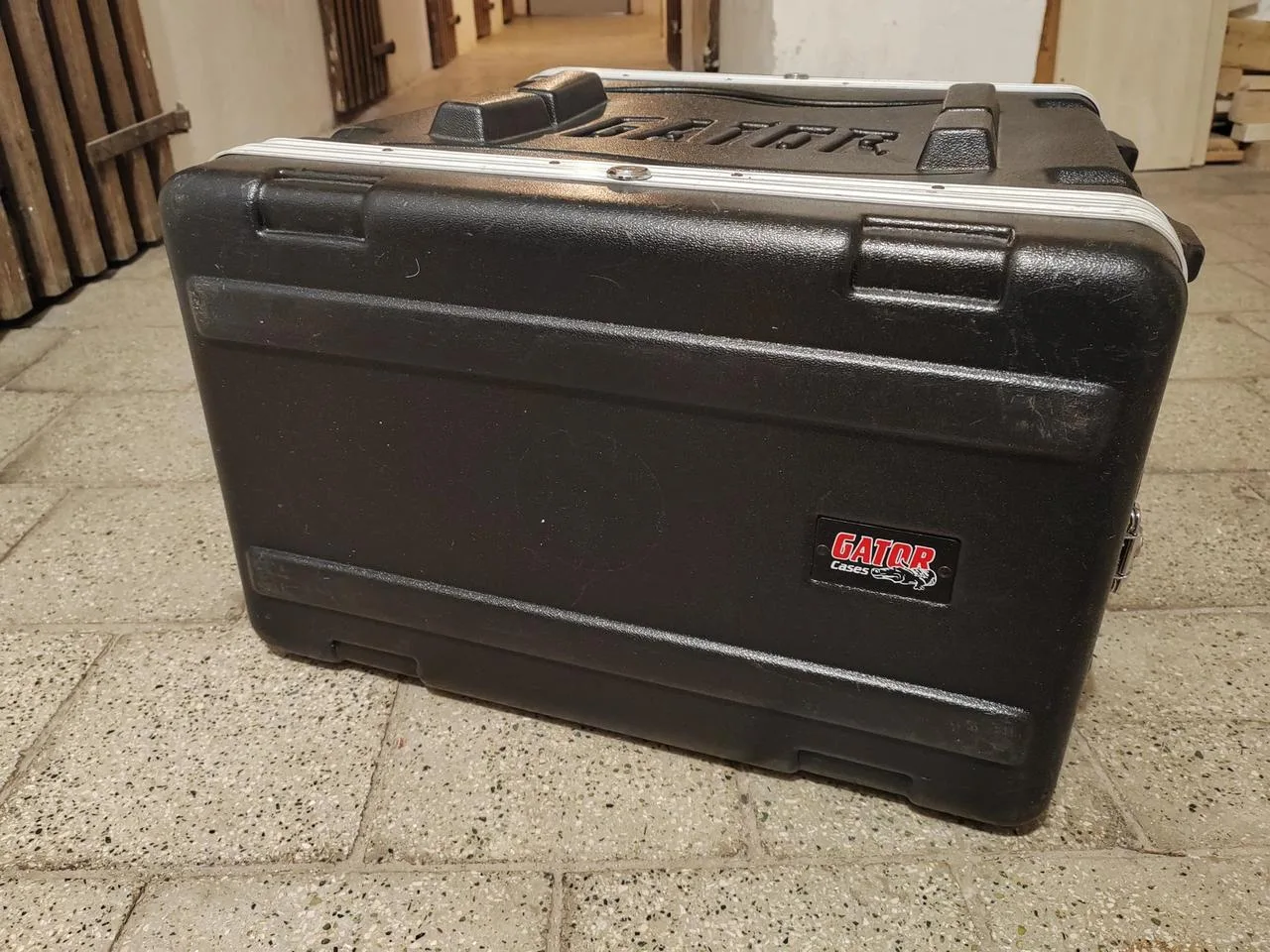 19" rack Gator GR-L 6U