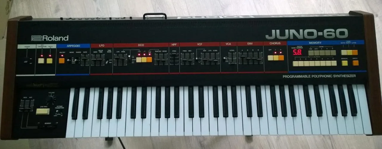 Roland JUNO 60