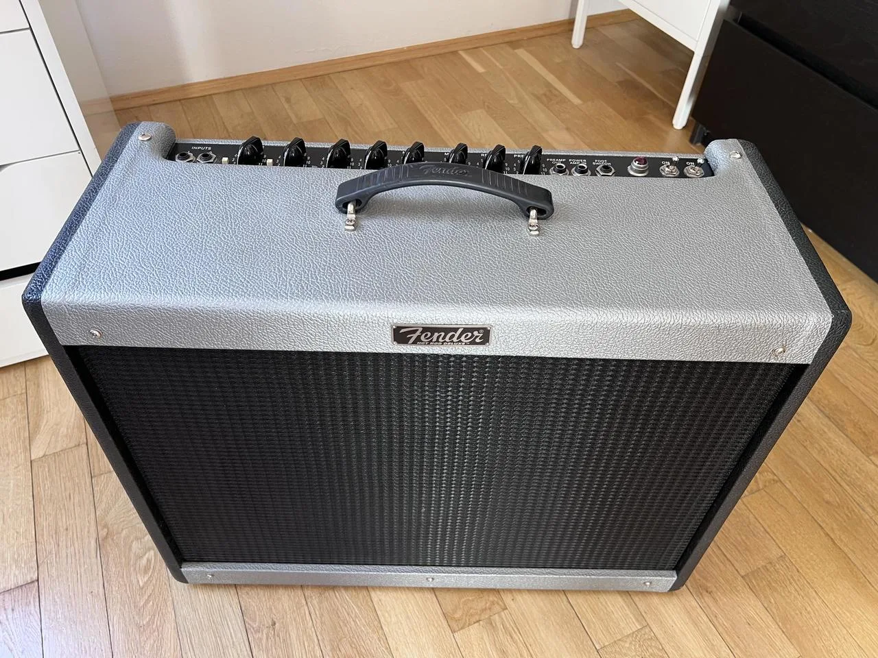 Fender Hot Rod Deluxe III - Limited Edition+Eminence Wizard