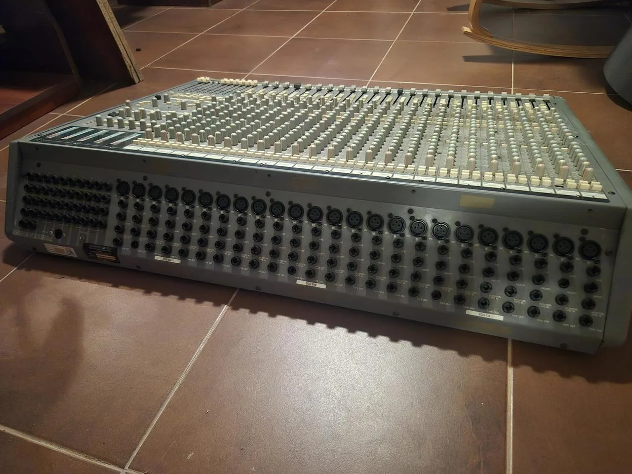SOUNDTRACS - TOPAZ - studiový pult