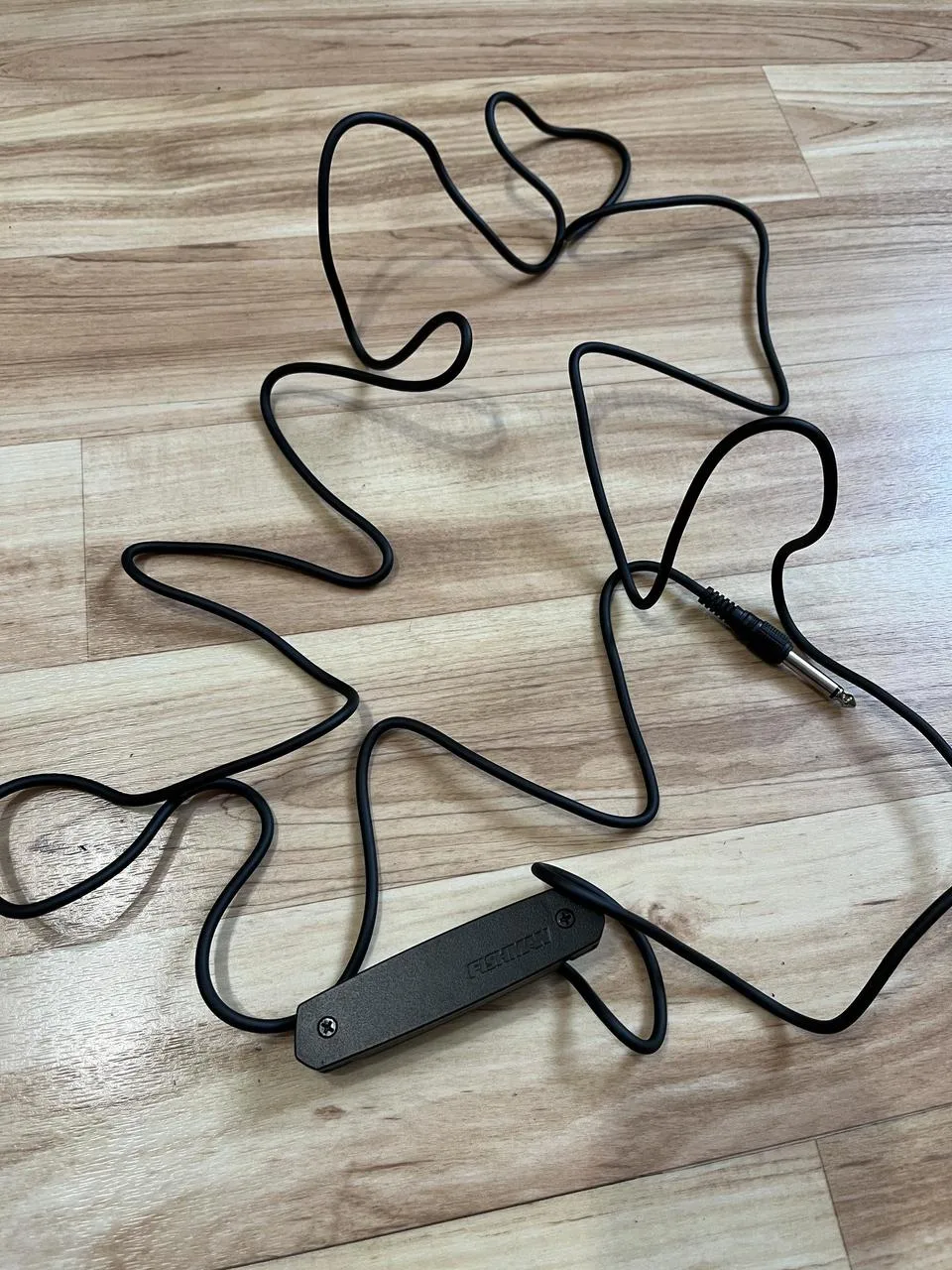 Prodám snímač pro akustickou kytaru Neo-D single coil