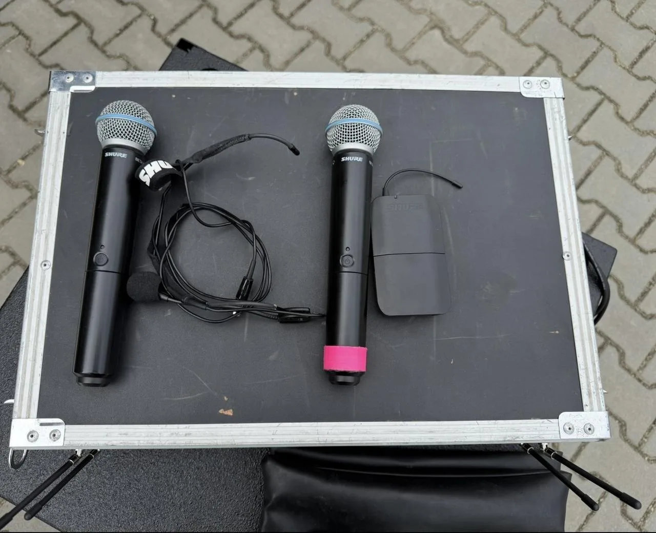Prodám 2xShure BLX24R/Beta58 celý set