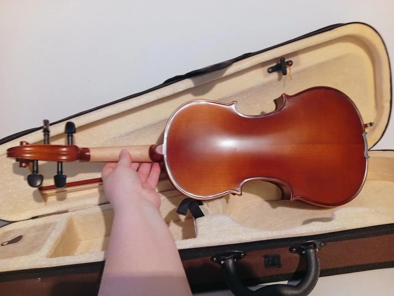 Sada houslí SoundSation Virtuoso 4/4, pouzdra a dalšího