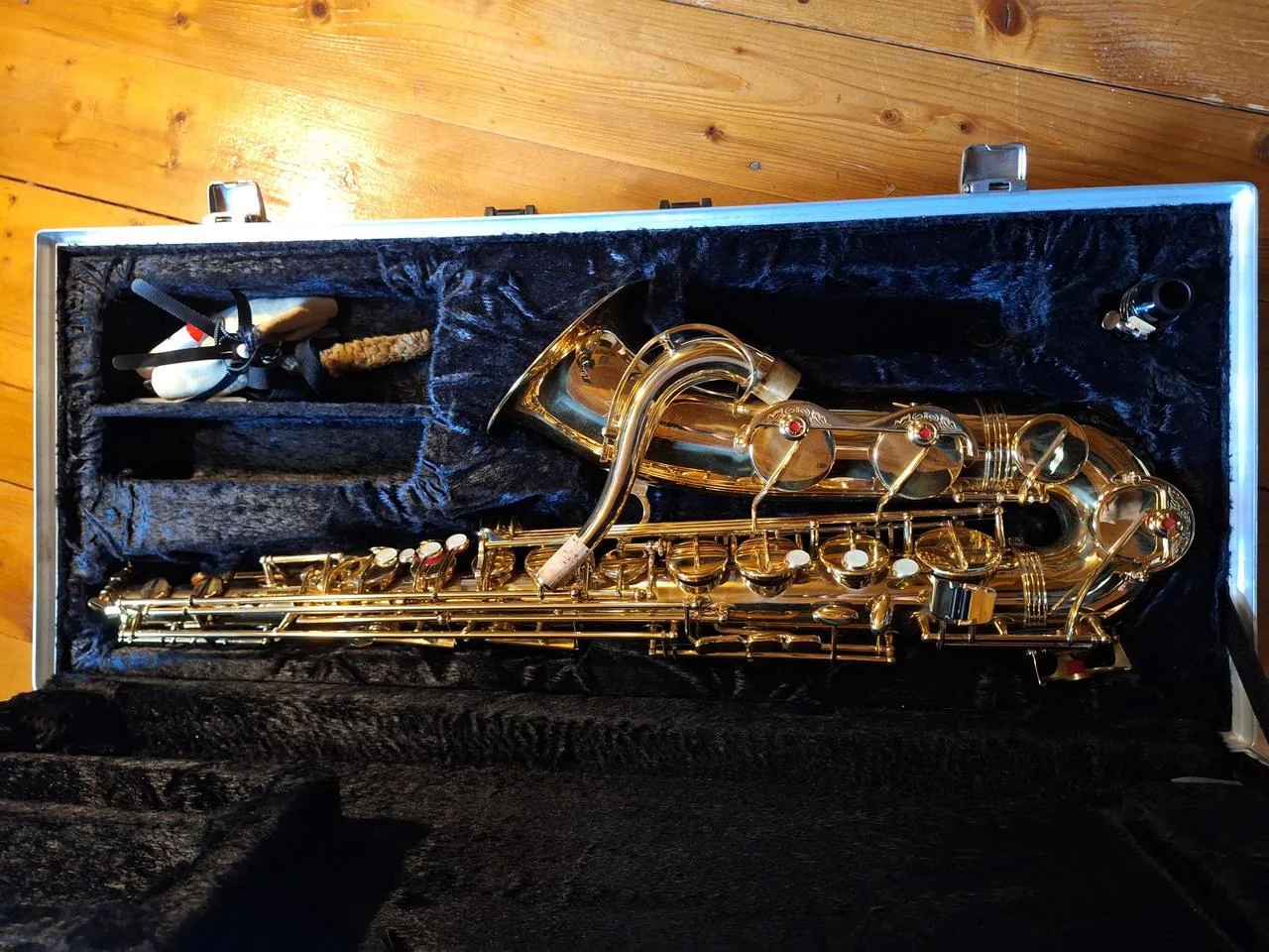 Prodám tenor saxofon