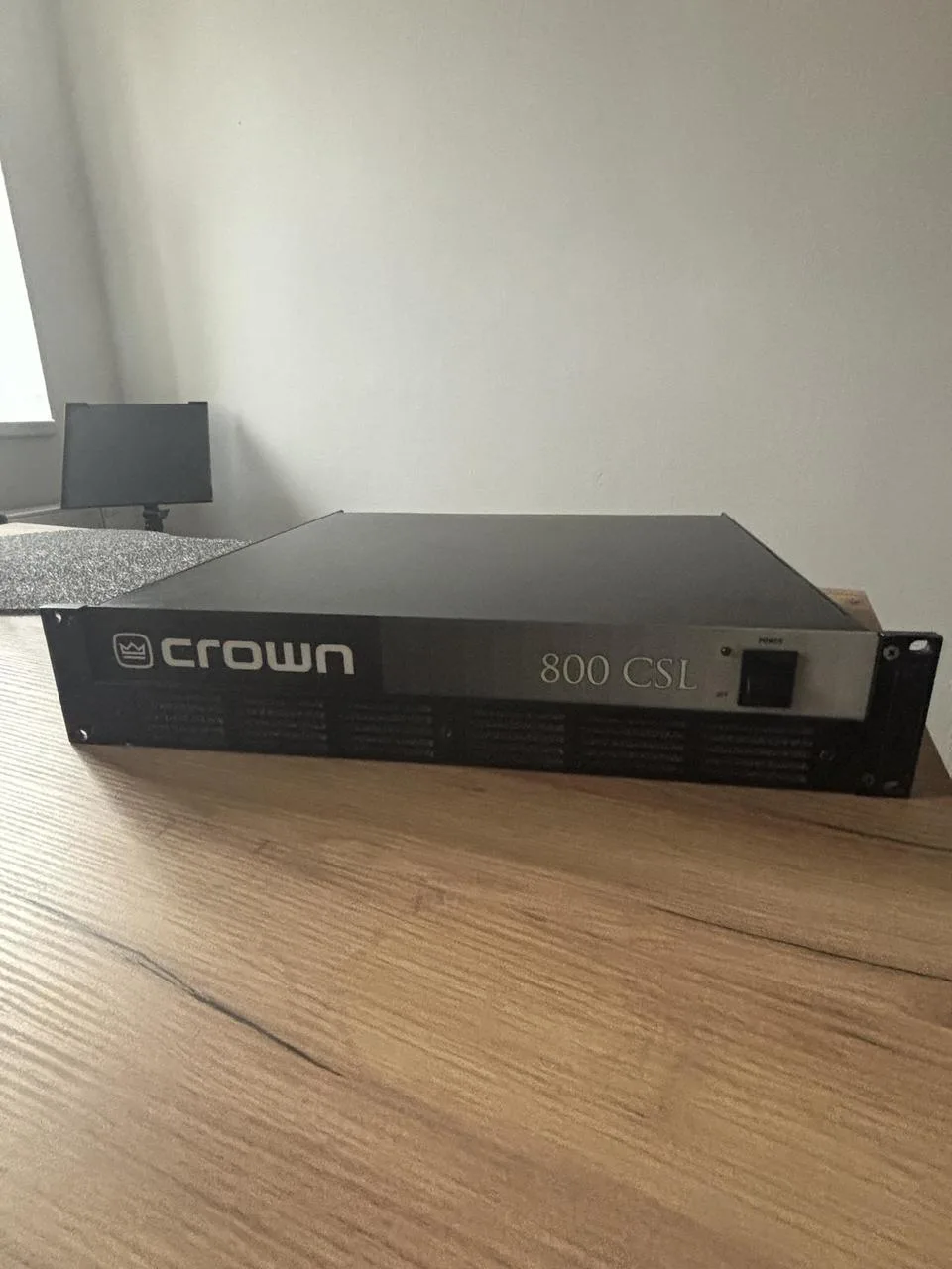 zesilovač Crown 800 CSL