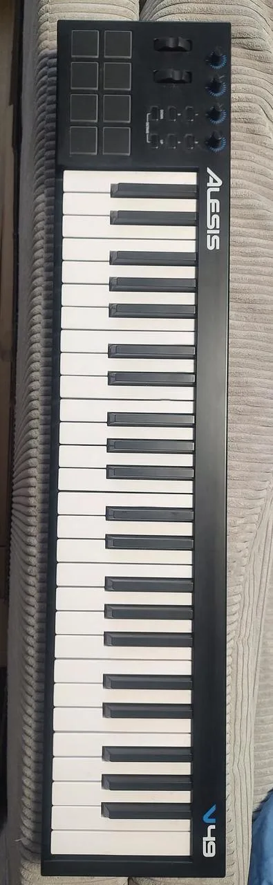 Alesis V49
