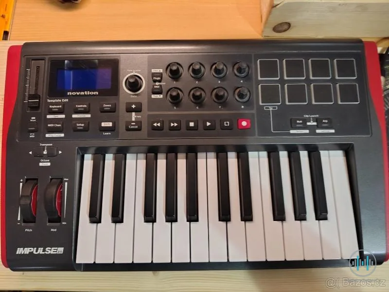Novation Impulse 25, MIDI klávesy s aftertouch ve výborném stavu