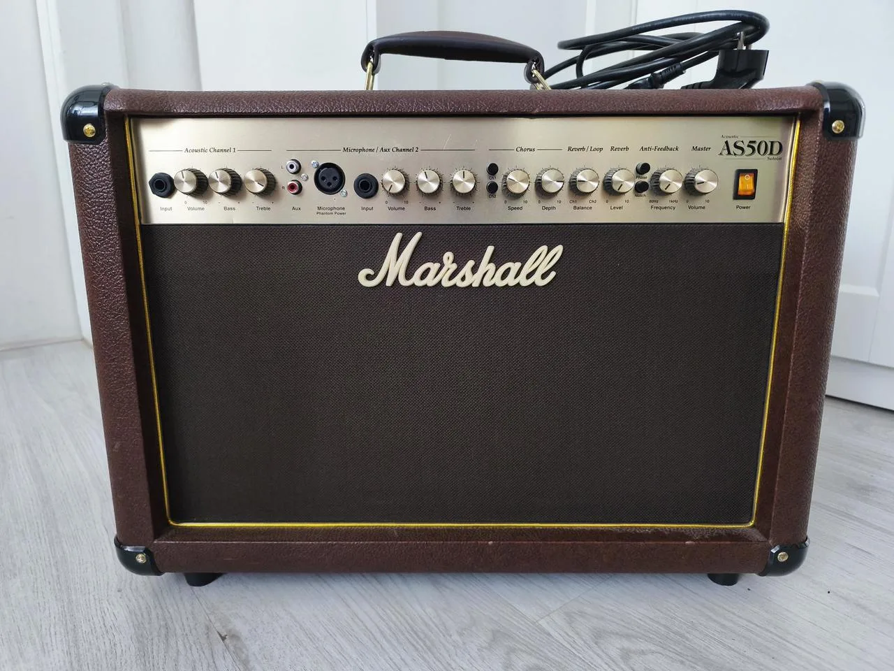 Prodám akustické kombo Marshall AS50D