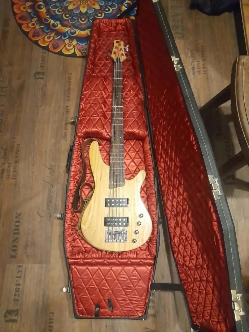 Ibanez bass SRX 355