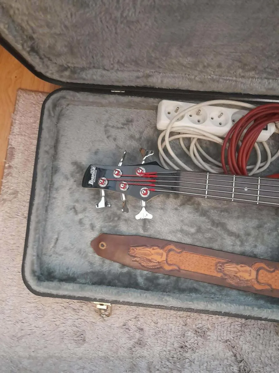 Ibanez bass roadgear 5st
