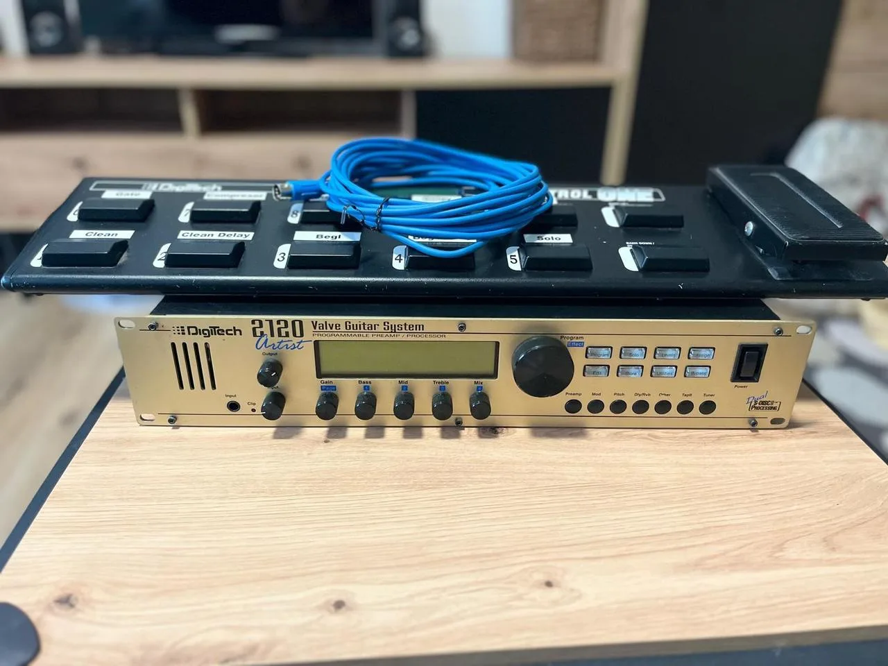 DIGITECH 2120